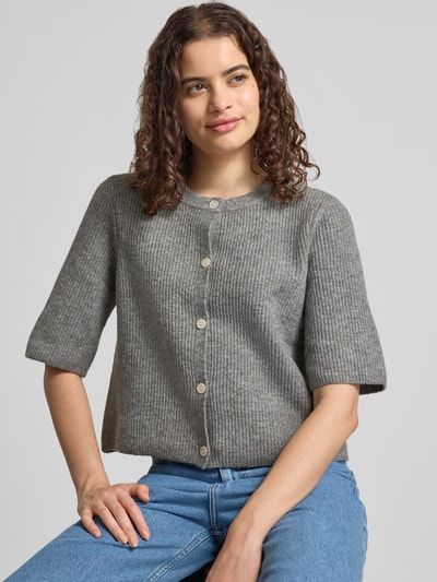 PIECES Boxy Fit Strickjacke aus Rippstrick Modell 'SILLY' Hellgrau Melange 3