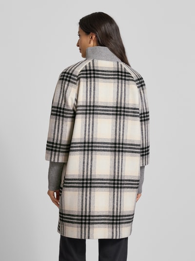 comma Mantel mit Stehkragen Offwhite 5