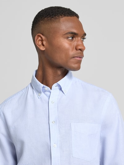 Christian Berg Men Regular fit vrijetijdsoverhemd met button-downkraag Bleu - 3