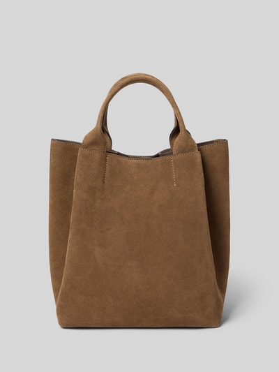 Produktfoto, Shopper aus echtem Leder mit herausnehmbarer Kosmetiktasche von Abro in Braun, weiche Wildleder-Optik, rechteckige Form, kurze Henkel, dezentes Label-Detail, geeignet als Damen Shopper, neutrale graue Hintergrundfläche.
