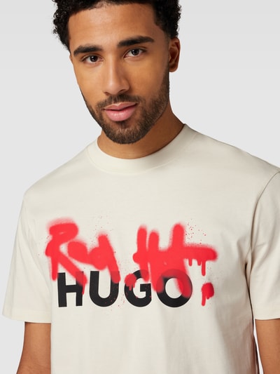 HUGO T-Shirt mit Label-Print Modell 'Dinricko' Offwhite 3