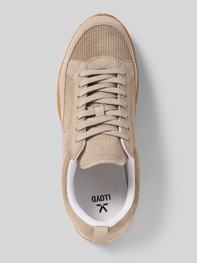 Produktfoto, Sneaker aus Leder Modell 'MOVA FORM' von LLOYD, beżowa skóra, zaokrąglony nosek, sznurowanie, perforacja, prosty szew, wysokość obcasa 2 cm w rozmiarze 44, wysokość cholewki 9 cm w rozmiarze 44, szerokość w rozmiarze 44: 9 cm