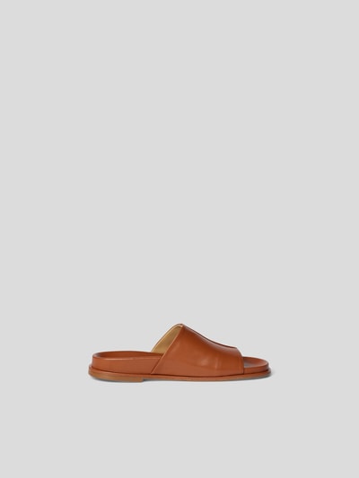 Aeyde Slides aus Brand-Prägung Cognac  6