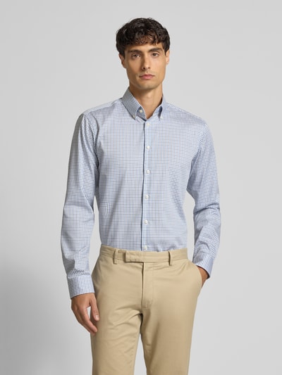 Christian Berg Men Koszula biznesowa o kroju regular fit z kołnierzykiem typu button down Błękitny 4