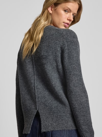 Pepe Jeans Sweter z dzianiny o kroju regular fit z dodatkiem wełny model ‘CECIL’ Ciemnoszary melanż 3