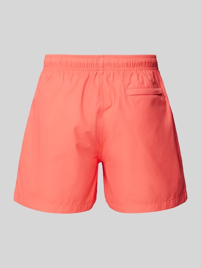 MCNEAL Relaxed Fit Badeshorts mit Logo-Stitching Hellrot 3