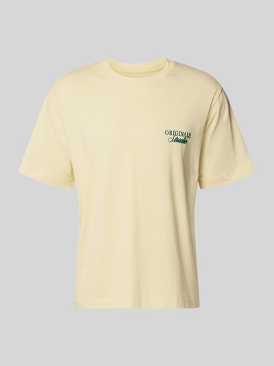 Produktfoto, T-Shirt mit Label-Print von Jack & Jones in Hellgelb, Reine Baumwolle, Relaxed-Fit, Rundhalsausschnitt, Rückenlänge 70 cm bei Größe M