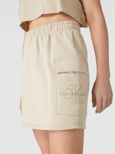 Calvin Klein Jeans Minirock mit Label-Stitching Modell 'EMBROIDERED' Sand 3