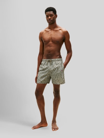 Tommy Hilfiger Regular Fit Badehose mit Logo Print Oliv 1
