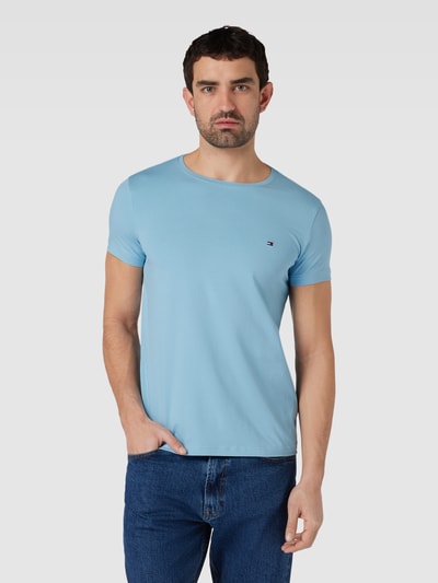 Tommy Hilfiger Slim Fit T-Shirt mit Logo-Stitching Hellblau 4