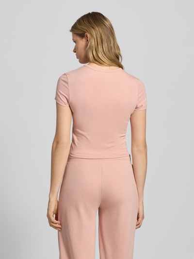 Review T-shirt z wyhaftowanym motywem Brudnoróżowy 5