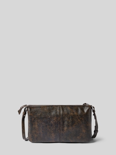 Produktfoto, Purse mit geteilten Hauptfach Modell 'Nina' von LIEBESKIND BERLIN mit Strukturmuster, Reißverschluss, schmalem Schulterriemen, Breite 25 cm, Länge 15 cm, Tiefe 7 cm, braune Textur.