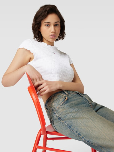 Tommy Jeans Cropped T-Shirt mit Muschelsaum Weiss 3