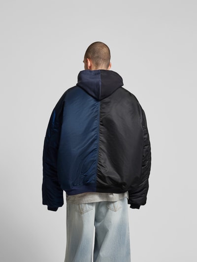 VETEMENTS Bomberjacke mit Kapuze Black 5