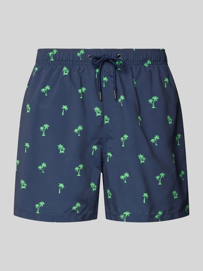 Produktfoto, Badehose mit elastischem Bund von MCNEAL in Dunkelblau mit grünem Palmenmuster, Regular-Fit, Tunnelzug, Eingriff- und Gesäßtaschen