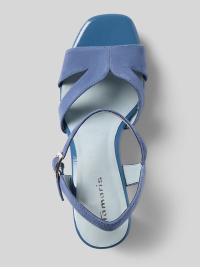 Produktfoto, Sandaletten aus echtem Rindsleder von Tamaris in Uni-Blau mit Peep Toe, Blockabsatz, Veloursleder-Textur, Label-Schriftzug, Dornschließe und strukturierter Sohle, Oberansicht.