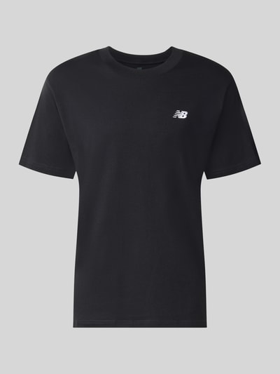 Produktfoto, T-Shirt mit Label-Stitching Modell 'ESSENTIALS' von New Balance, reine Baumwolle, schwarz, gerader Schnitt, Rundhalsausschnitt.