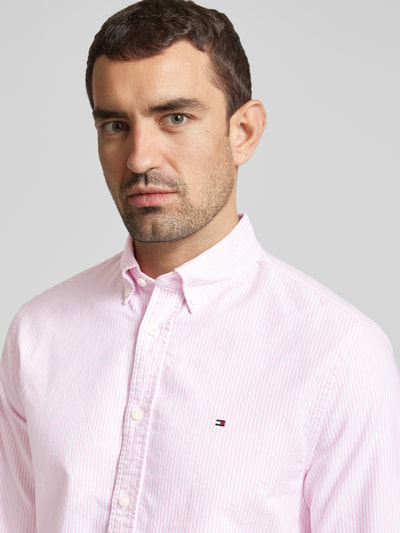 Tommy Hilfiger Regular Fit Freizeithemd mit Button-Down-Kragen Modell 'HERITAGE' Pink 3