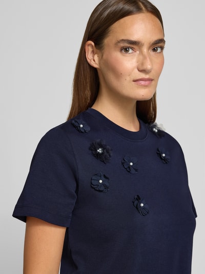 Christian Berg Woman t-shirt z kwiatowymi aplikacjami Ciemnoniebieski 3