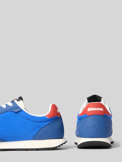 Productfoto, Sneaker met logo-detail model 'Falcon' van Blauer USA in blauw, afgeronde pasvorm, vetersluiting, geprofileerde zool, hakhoogte 3 cm, schachthoogte 9 cm, schachtbreedte 10 cm, herenmode, contrasterende kleuren en glad oppervlak