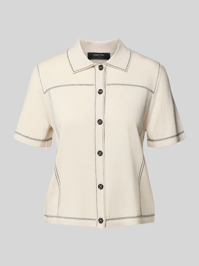 Produktfoto, Regular Fit Hemdbluse mit Viskose-Kaschmir-Anteil von Marc Cain in Beige mit schwarzer Kontrastnaht und Strick-Optik, Hemdblusenkragen, Kurzärmelig, Rückenlänge 51 cm, Ärmellänge 24 cm, Damen, Viskose-Kaschmir-Mix, Knopfleiste