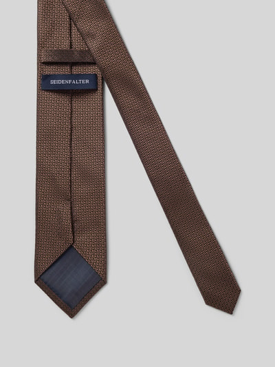 Produktfoto, Krawatte aus reiner Seide von Prince Bowtie in Braun mit Strukturmuster, klassische Passform, 7 cm Breite, Teilungsnähte.