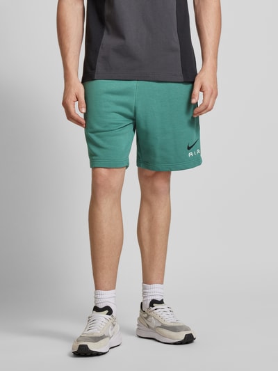 Nike Sweatshorts mit Label-Print Gruen 4