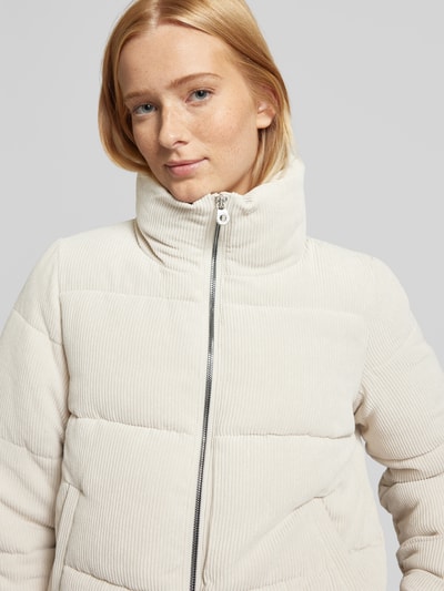 Only Regular Fit Steppjacke aus Cord Modell 'NEWDOLLY' Ecru 3