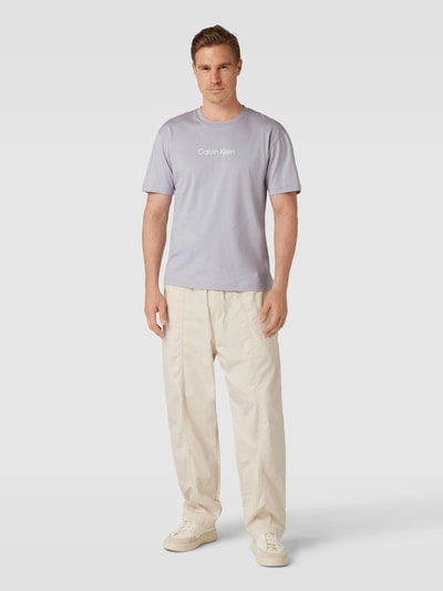 CK Calvin Klein T-Shirt mit Label-Print Modell 'HERO' Lavender 1