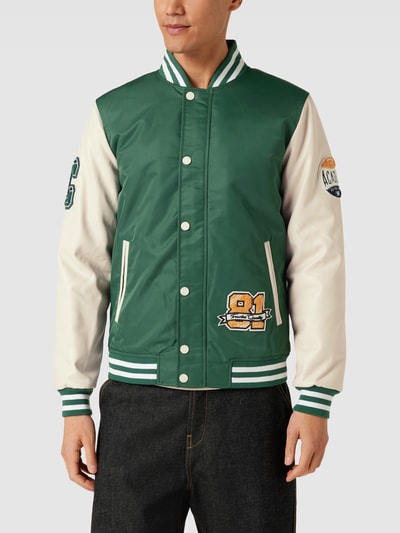 Guess College-Jacke mit Motiv-Patches Modell 'VARSITY BOMBER' Olivgrün 4