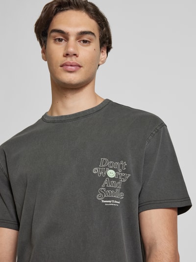 Tommy Jeans T-shirt z nadrukiem ze sloganem Czarny 3