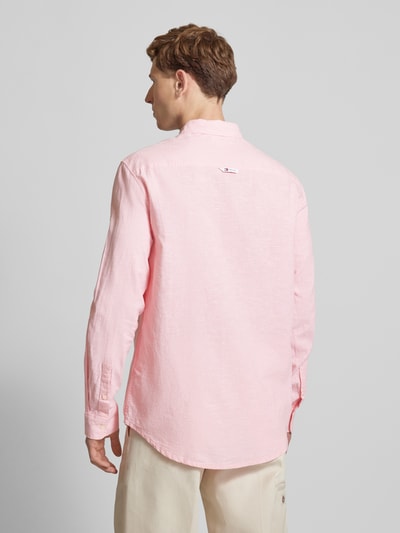 Tommy Jeans Regular Fit Freizeithemd mit Kentkragen Pink 5