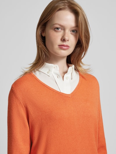 Christian Berg Woman Gebreide pullover met afgeronde V-hals Terracotta gemêleerd - 3