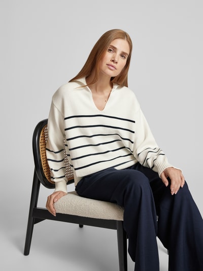 MaxMara Leisure Strickpullover mit V-Ausschnitt Modell 'BILLY' Weiss 3