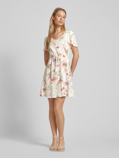 Vero Moda Sukienka mini z wiskozy z kwiatowym wzorem model ‘EASY JOY’ Beżowy 1
