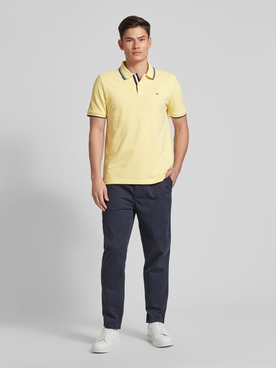 Fynch-Hatton Regular Fit Poloshirt mit Kontraststreifen Hellgelb 1
