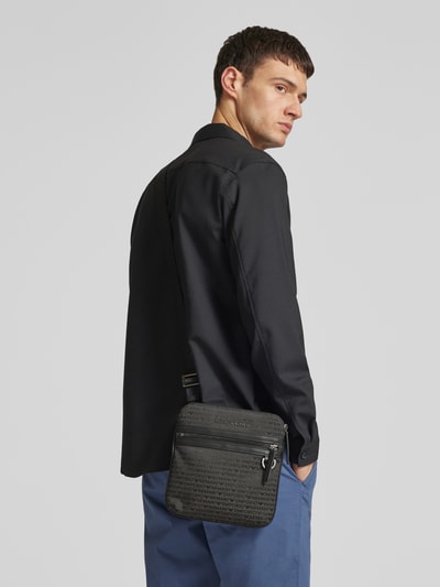 Emporio Armani Umhängetasche mit Label-Applikation Anthrazit 1