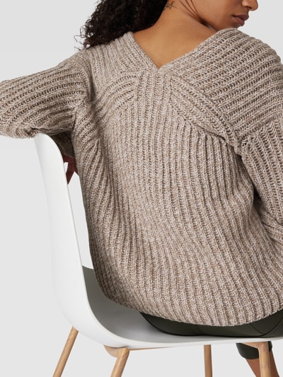 Armedangels Strickpullover mit V-Ausschnitt Modell 'SASKIAA' Sand Melange 3