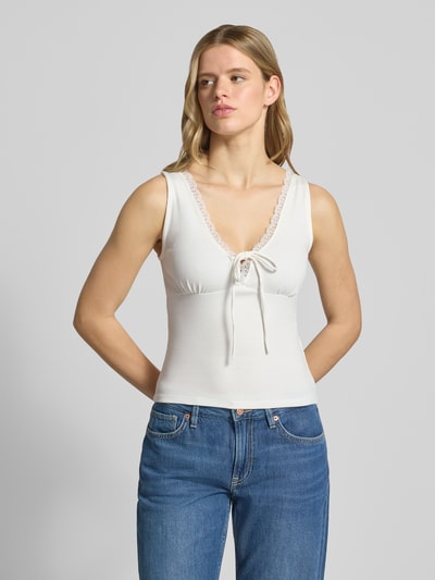 Gina Tricot Trägertop in Ripp-Optik mit Spitzenbesatz Offwhite 4