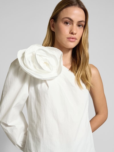 INFLUENCER'S CHOICE BY P&C* Bluzka o kroju regular fit z aplikacją Złamany biały 3