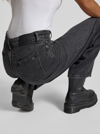 Tommy Jeans Wide fit jeans van katoenmix, model 'JEANIE BALLOON' Antraciet - 3