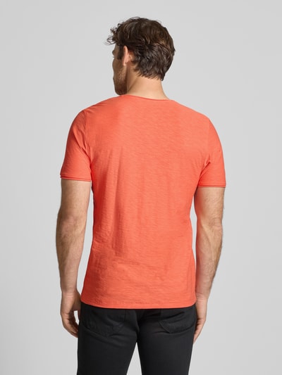 MCNEAL T-Shirt mit V-Ausschnitt Lachs 5