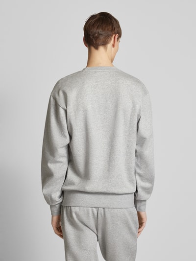 ADIDAS SPORTSWEAR Sweatshirt mit Label-Stitching Hellgrau 5