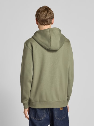 Tommy Jeans Regular Fit Sweatjacke aus Baumwoll-Mix Oliv 5