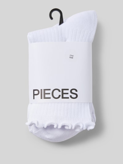 Pieces Socken mit Baumwoll-Anteil und Rüschen Modell 'CAFIA' Weiss 3