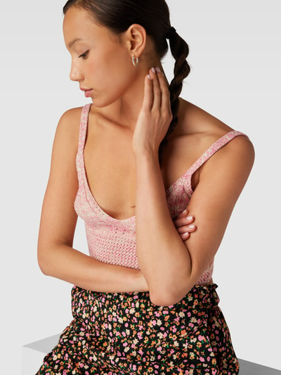 Only Crop Top mit Allover-Muster Modell 'ANYA' Pink 3