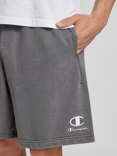 CHAMPION Regular Fit Bermudas mit Label-Stitching Anthrazit 3