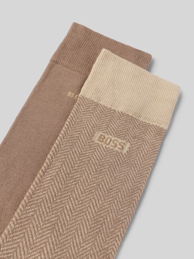 Produktfoto, Strümpfe aus Baumwoll-Mix im 2er-Pack von BOSS, unifarben und Fischgräten-Optik, elastischer Bund, Label-Schriftzug, braune Farbtöne