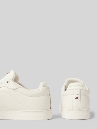 Tommy Hilfiger Sneaker mit Schnürverschluss Ecru 2