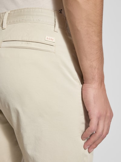 BOSS Orange Korte slim fit chino met ceintuurlussen Ecru - 3